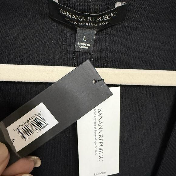 Banana Republic 100% Merino Wool V-Neck Sweater Women’s L Black Cardigan NEW - Picture 6 of 9